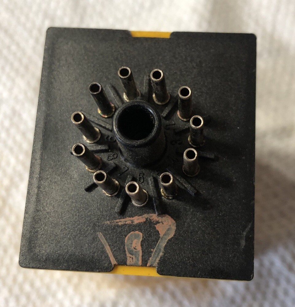 Teach E72.0x830F 230 VAC Time Delay Relay