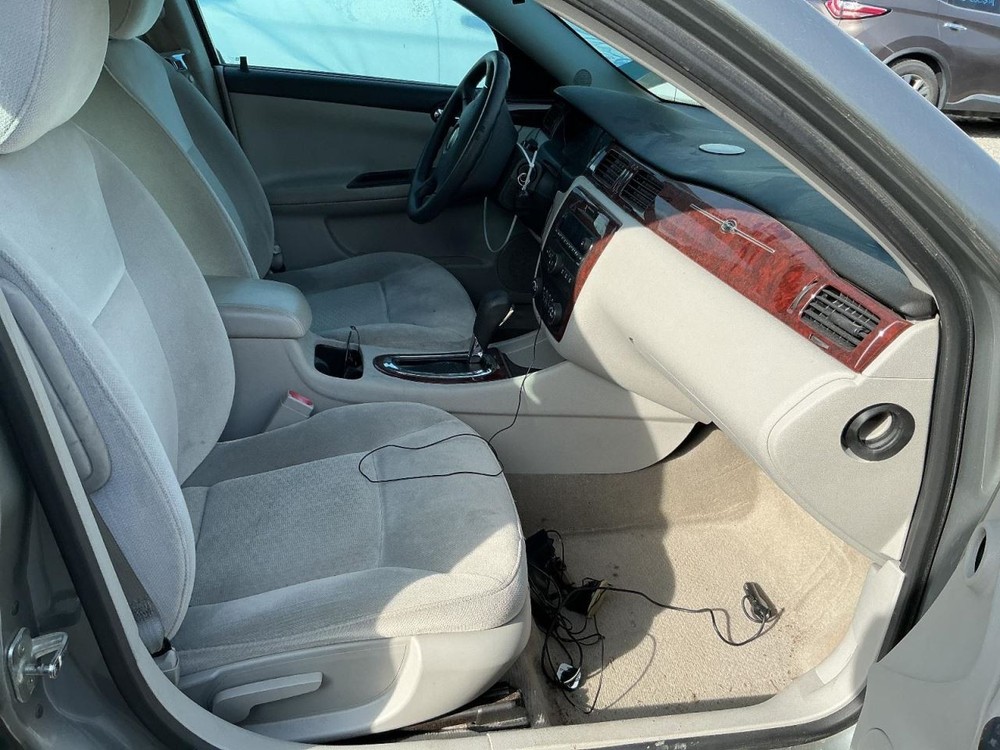 IMPALA 2009 Glove Box 4920969