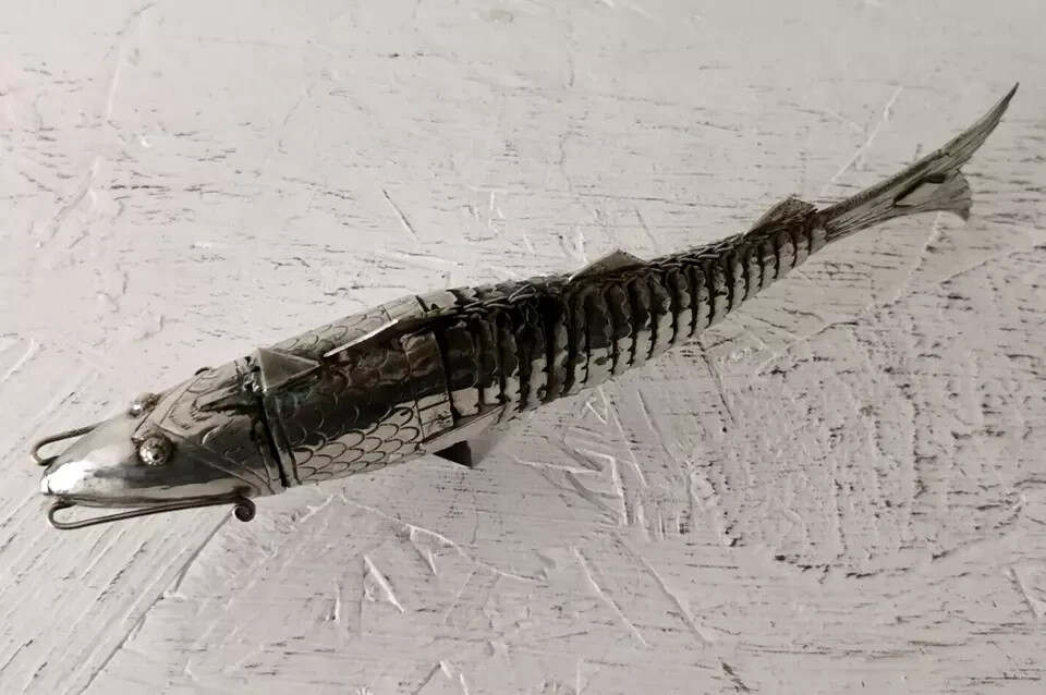 Large Solid Silver Articulated Fish Box - 120g - 19cms.