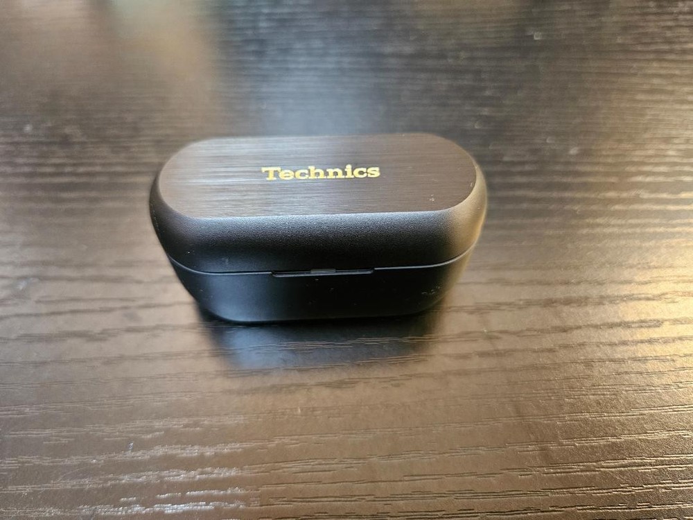 Technics EAH-AZ80 Charging Panasonic Black Case only