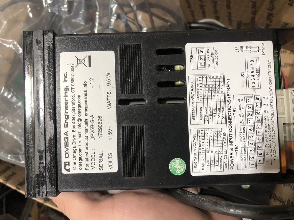 Omega Engineering DP25B-S-A Strain Gauge Panel Meter 5K Lb Compression Load Cell
