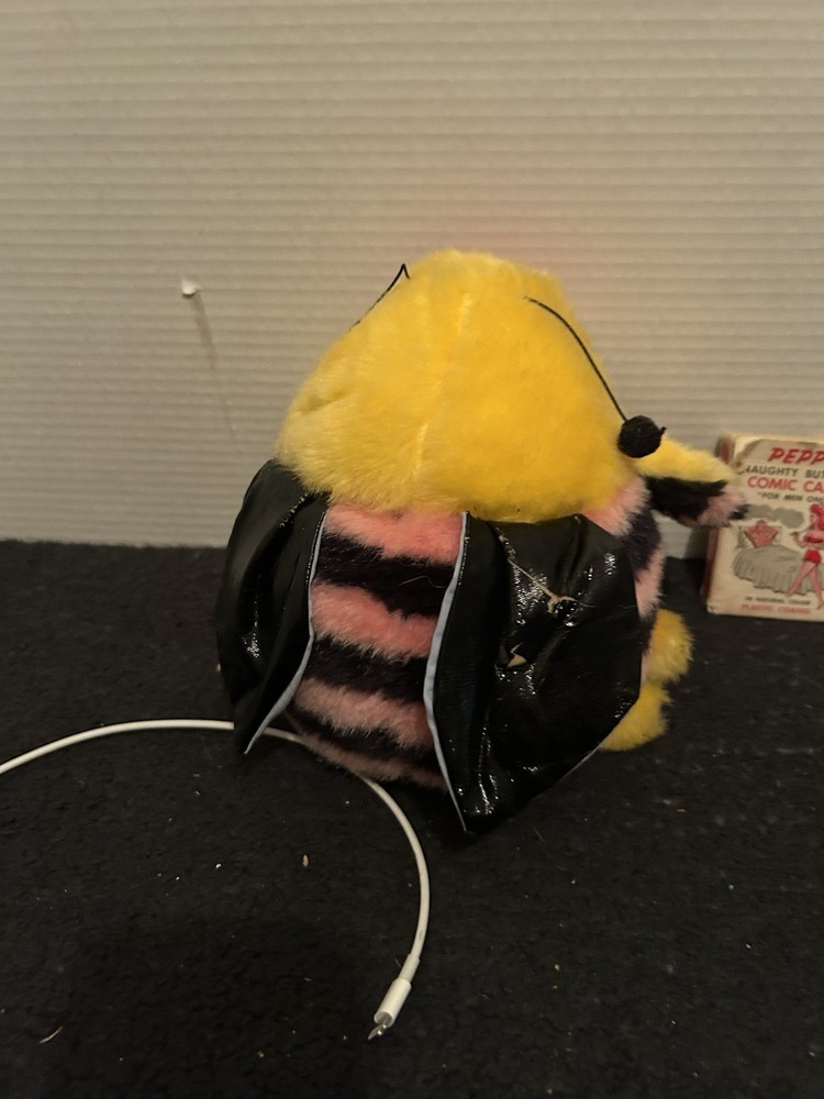 Rare 1986 Iwaya Bash Me Bumblebee Not Working