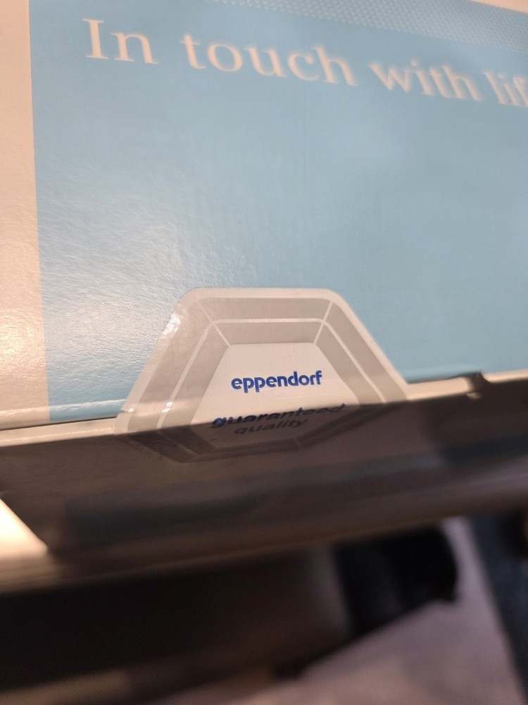 (800 pc) Eppendorf Combitips Advanced 5mL, 10mL, 25mL