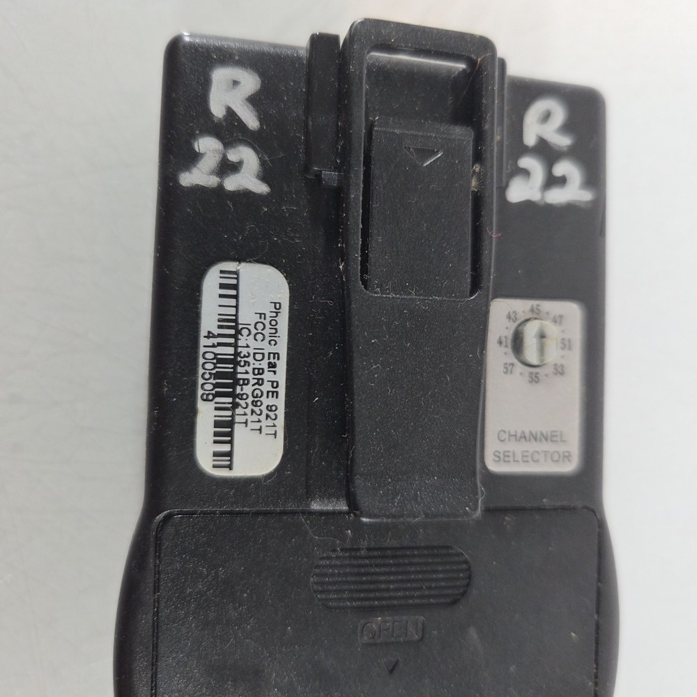 LOT OF 4 Bodyworn Transmitter 921T Radium 216MHz by Phonic Ear UNTESTED TURNS ON