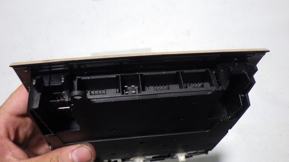 06 BMW 325i OVERHEAD CONSOLE W SUNROOF
