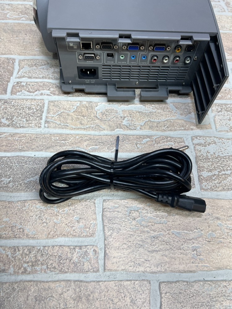 Smart Technologies UF55 SBP-10X Projector