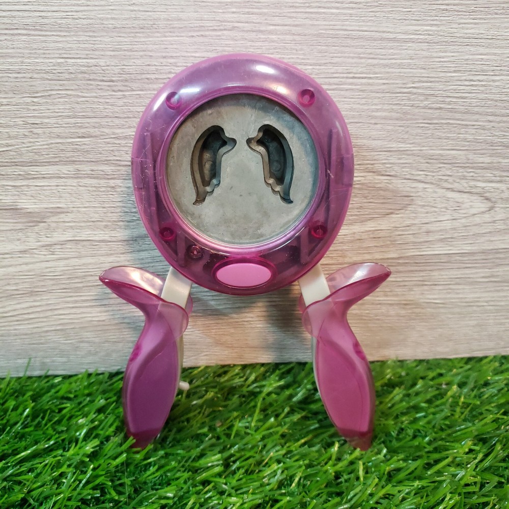 Fiskars LOVE TAKES FLIGHT Squeeze Punch. LIMITED EDITION  - 2011