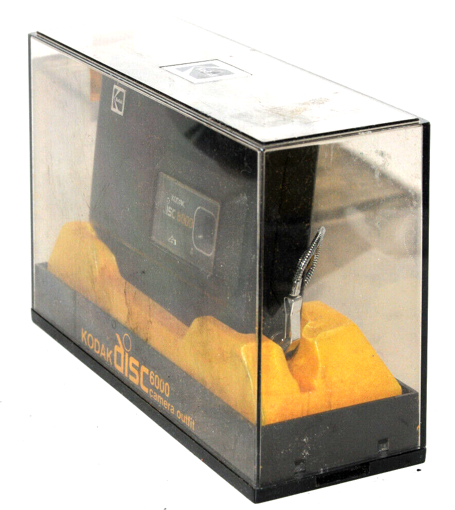 Kodak Disc 6000 Camera in Near MINT Condition w/Display Case!!