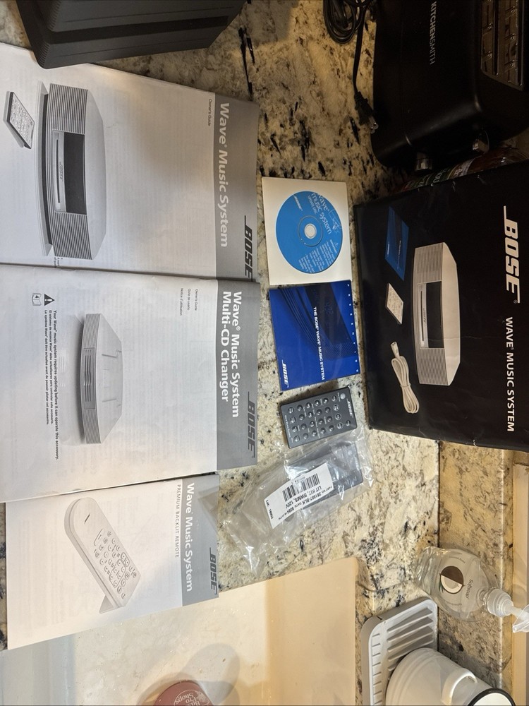 Bose Wave Music System Bundle with Bose Wave Multi-CD Changer Black AWRCC1