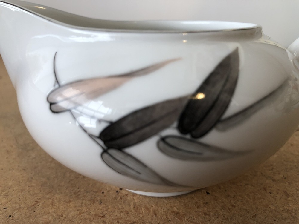 SANGO CREAMER SASA CHINA NO CHIPS OR CRACKS