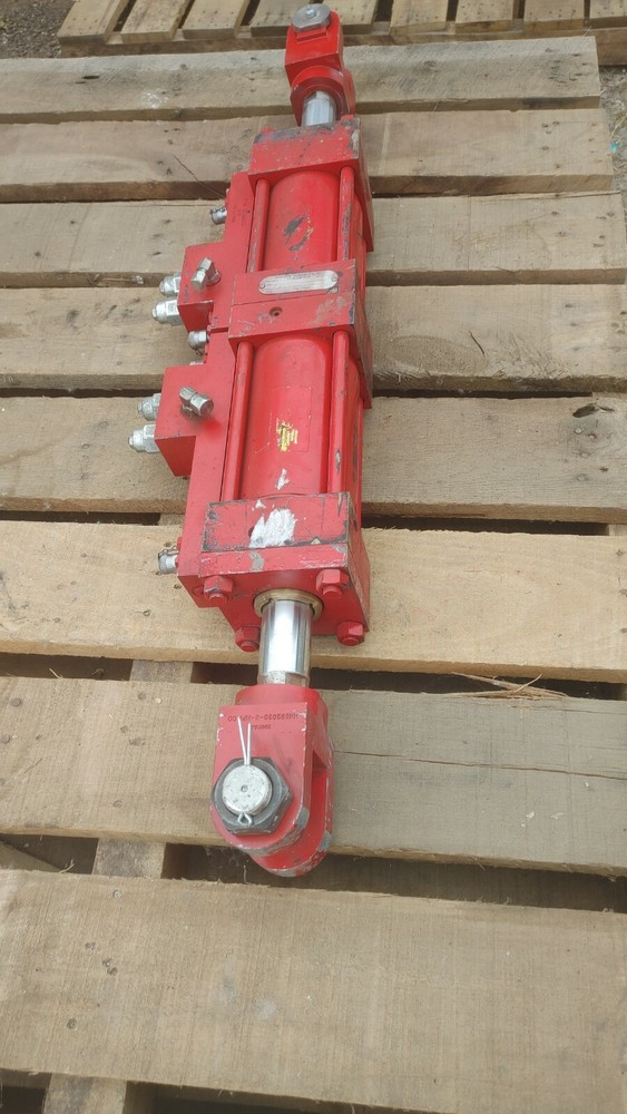 Duplex Cylinder 30171606 For ST80 Roughneck