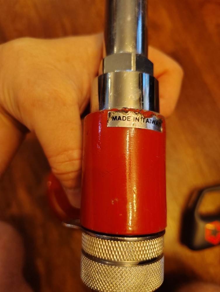 Pneumatic Air-Hydraulic Riveter