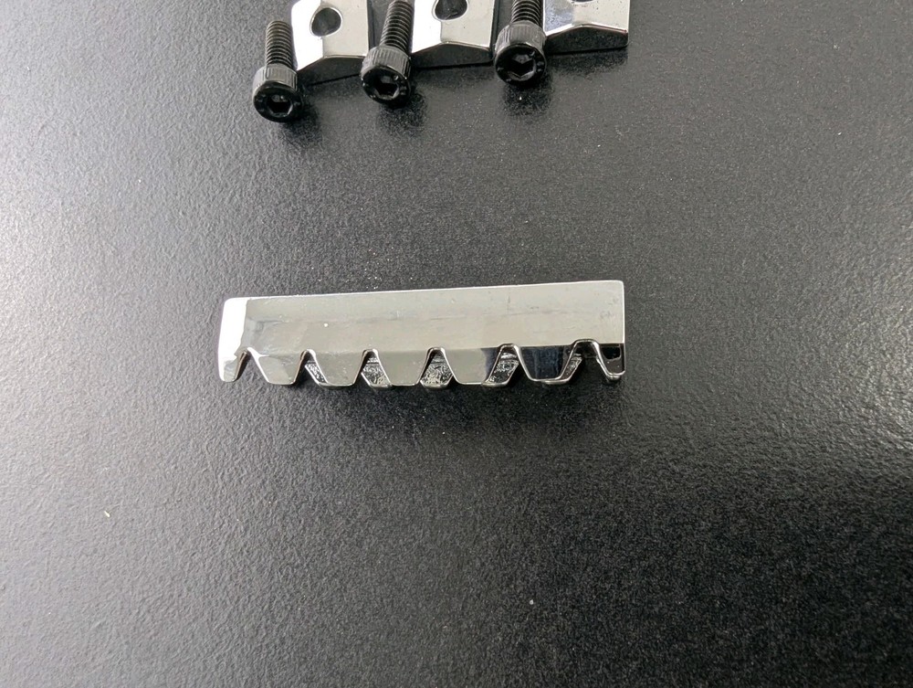 Licensed Floyd Rose WR3 Locking Nut & String Retainer & Wrench Chrome 43mm