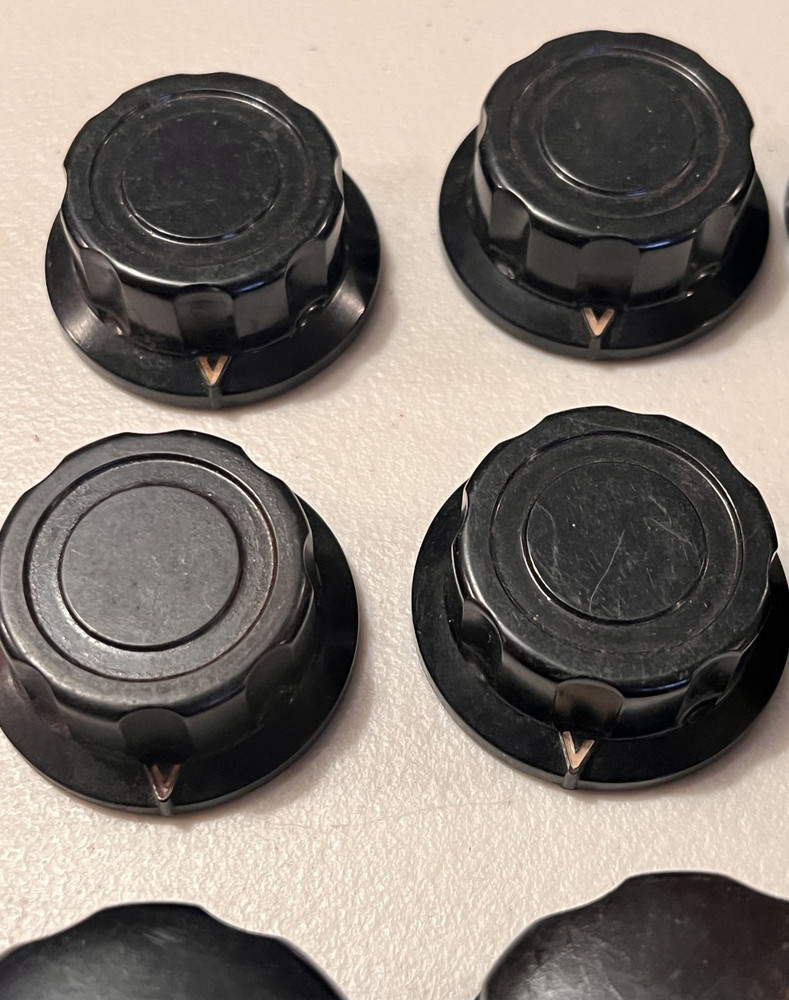 17 BAKELITE KNOBS RCA WESTERN ELECTRIC BOARDS AMPLIFIERS VARIOUS USES