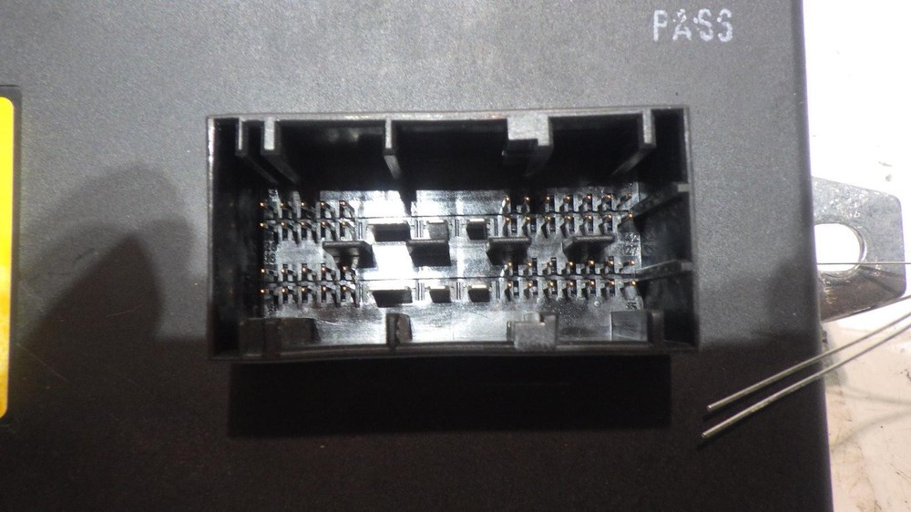 05 BMW 645i Dynamic Drive Control Module 37146768383