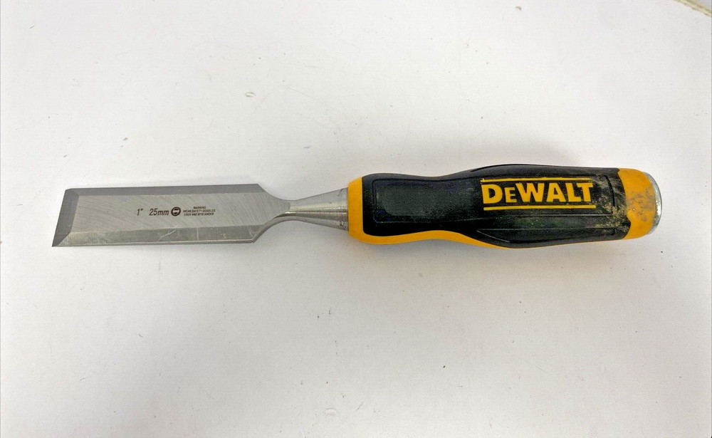 DEWALT 1" 25mm Side-Strike Chisel