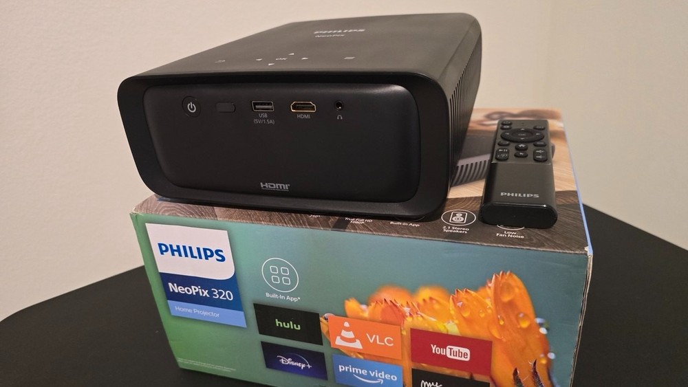 PHILIPS NeoPix 320 Multimedia Home Projector (NEW/OPEN BOX)