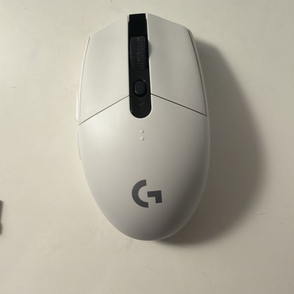 ROCCAT Kone AIMO Wired Gaming Mouse Logitech G305 bundle