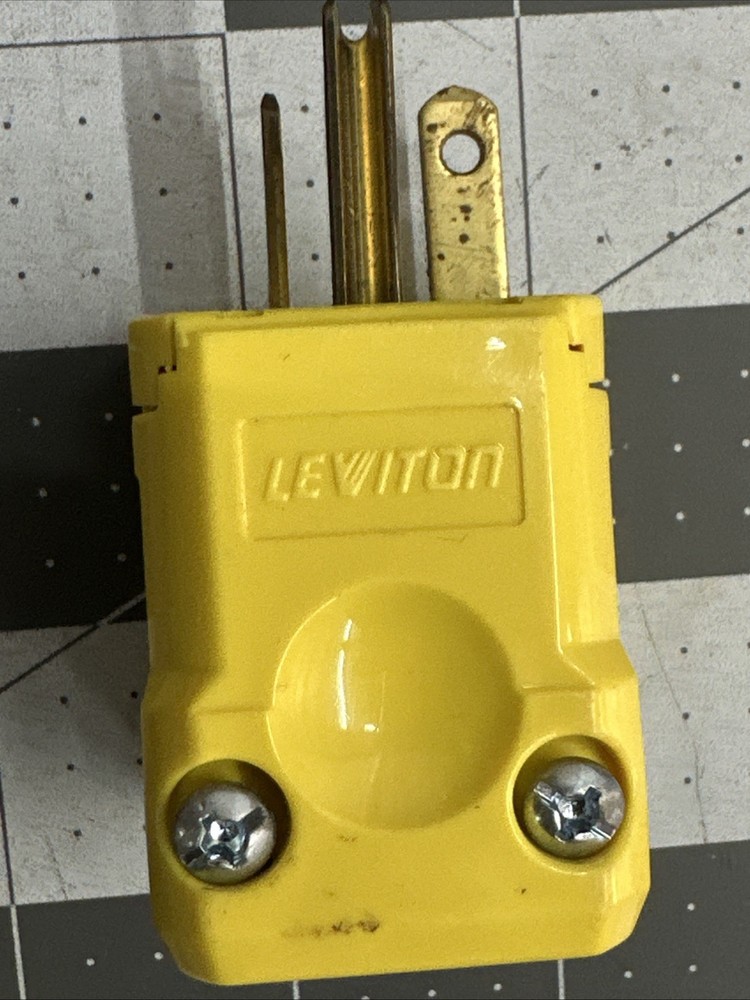 NOS (3)-Leviton 20A 125V 3-Wire 2-Pole Python Cord Plug 081-05356-0VY