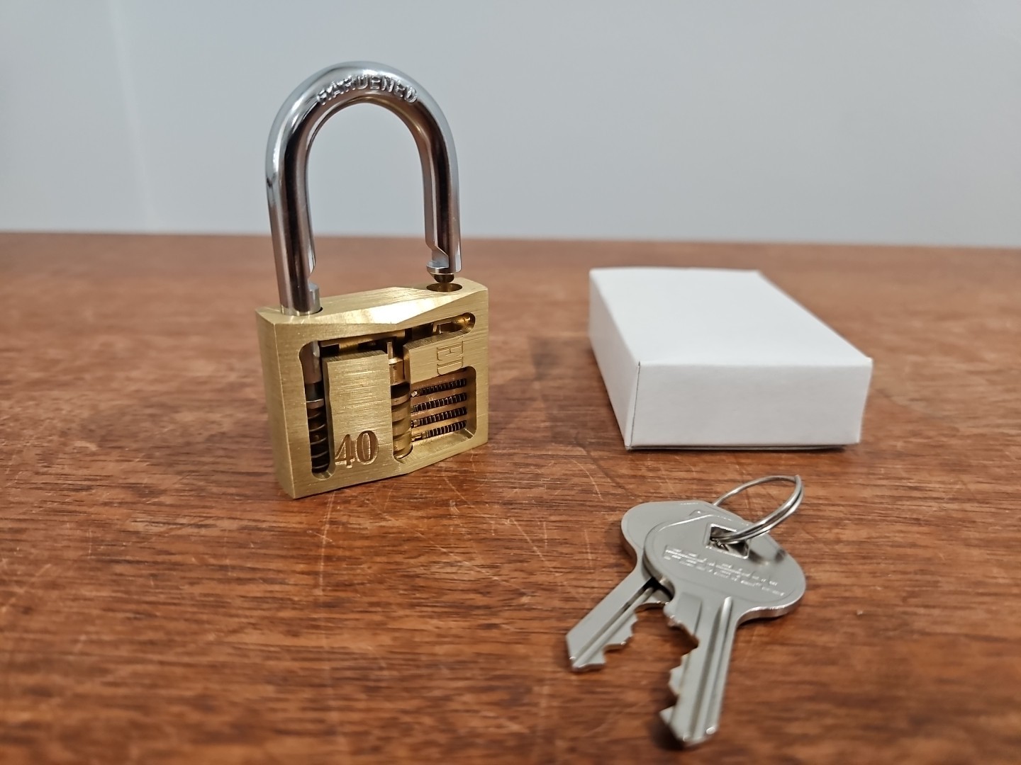 Federal 40 Lock Brass Padlock w/ 2 Keys Cut Away Lock NEW