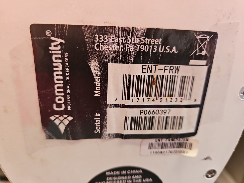 Community Entasys Speakers. High performance 3-Way Column Line Array System