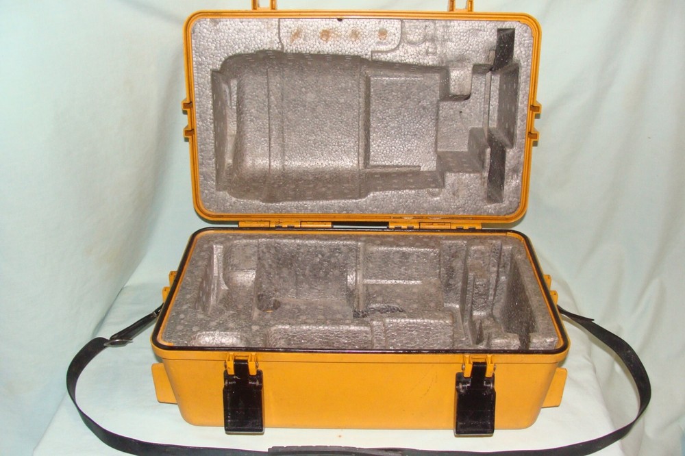 TOPCON RL-H SELF-LEVELING ROTARY LASER LEVEL w/LS-50B SENSOR/RECEIVER & BRACKET