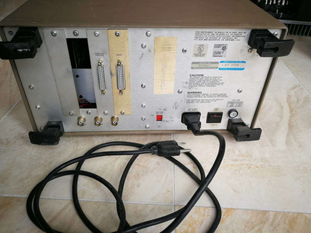 Tektronix 1230 Logic Analyzer Asynchronous Sampling