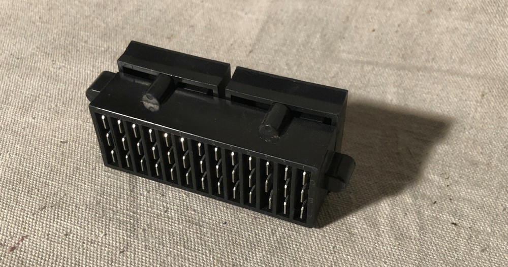 Voltage Selector 110/220 V