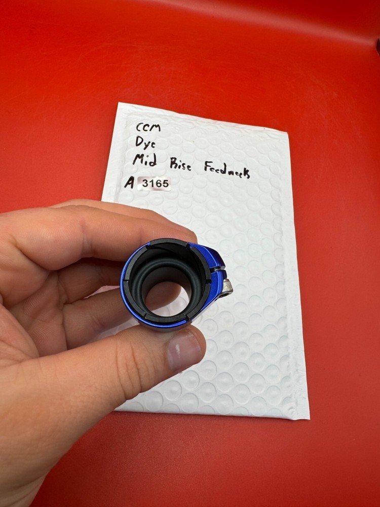 CCM Dye Mid Rise Feedneck