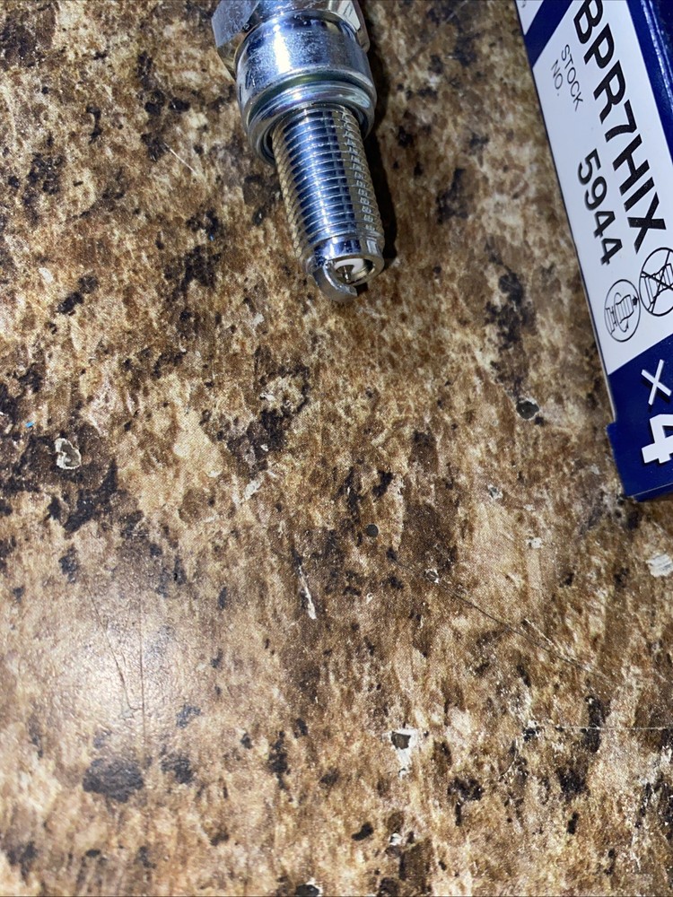 Genuine NGK Spark Plug 4 Pack BPR7HIX