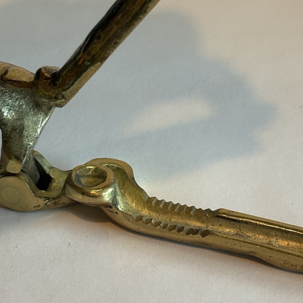 Vintage 5 1/2" SQUIRREL Golden SOLID BRASS Nut Cracker OLD