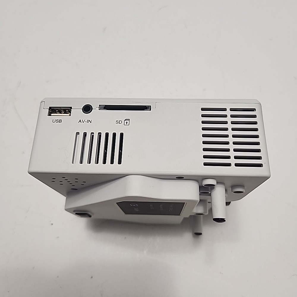 LED Entertainment Projector LCD Image System Projects Up To 60" (Portable Mini)