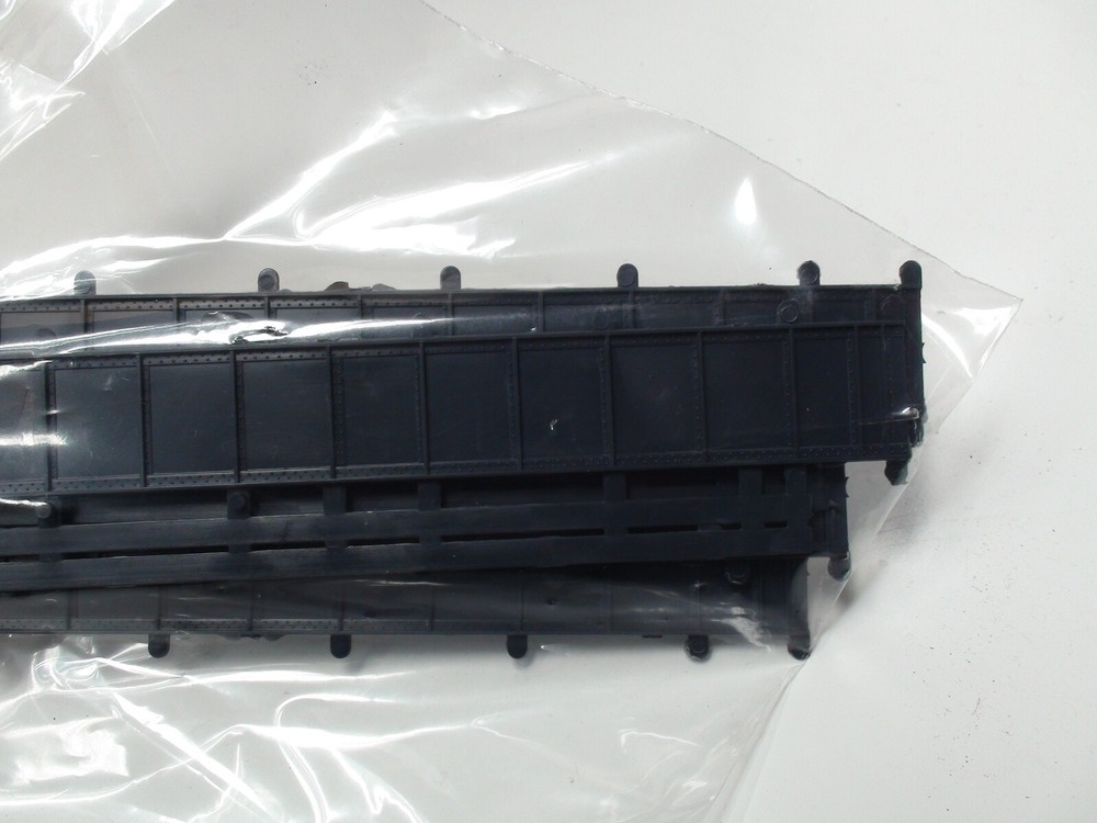 HO Micro- Engineering #80-166 HO 50' plate girder 4each