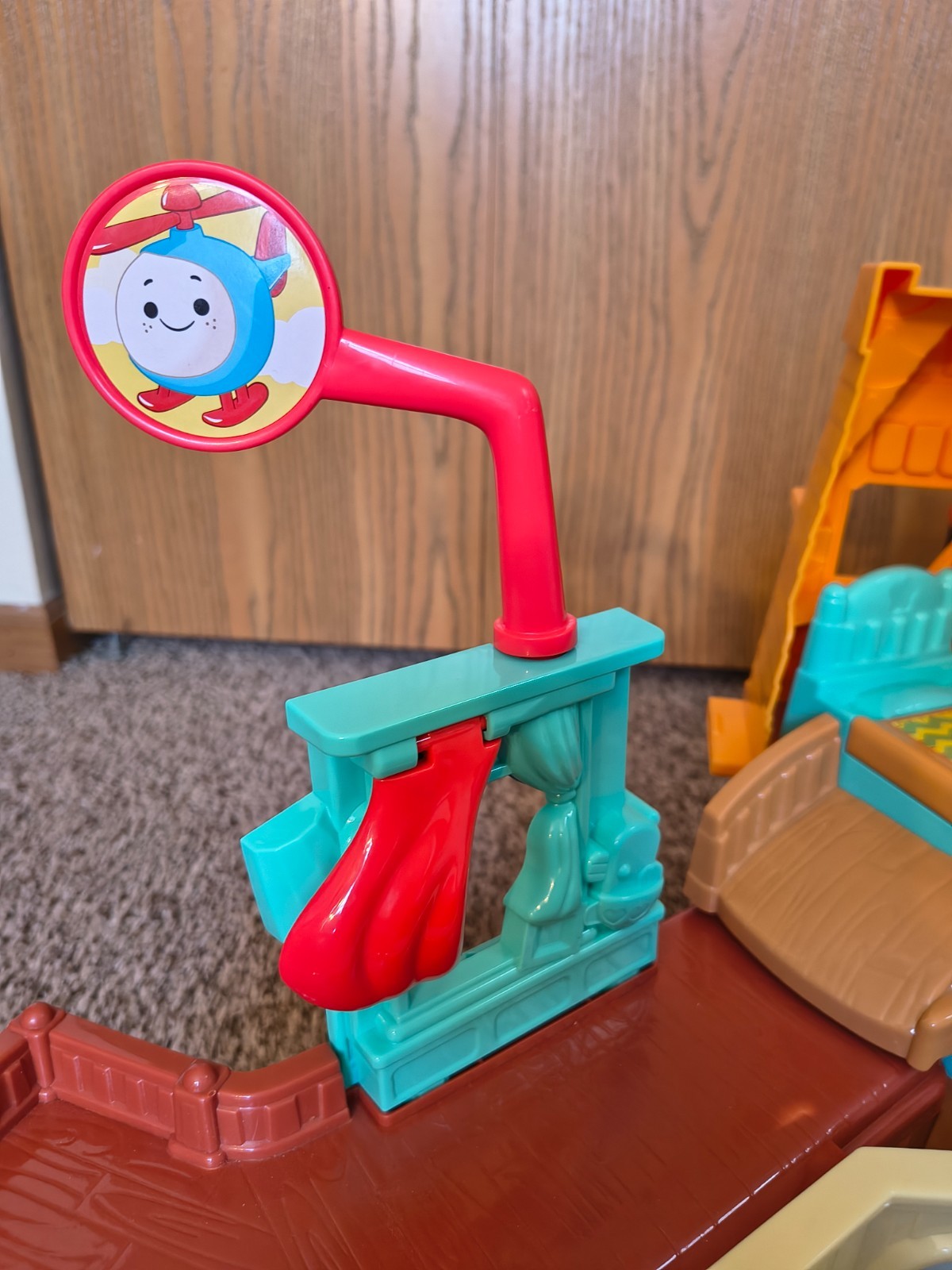 VTech Go! Cory Carson Cory’s Stay & Play Home Learning Toy Folding House Netflix