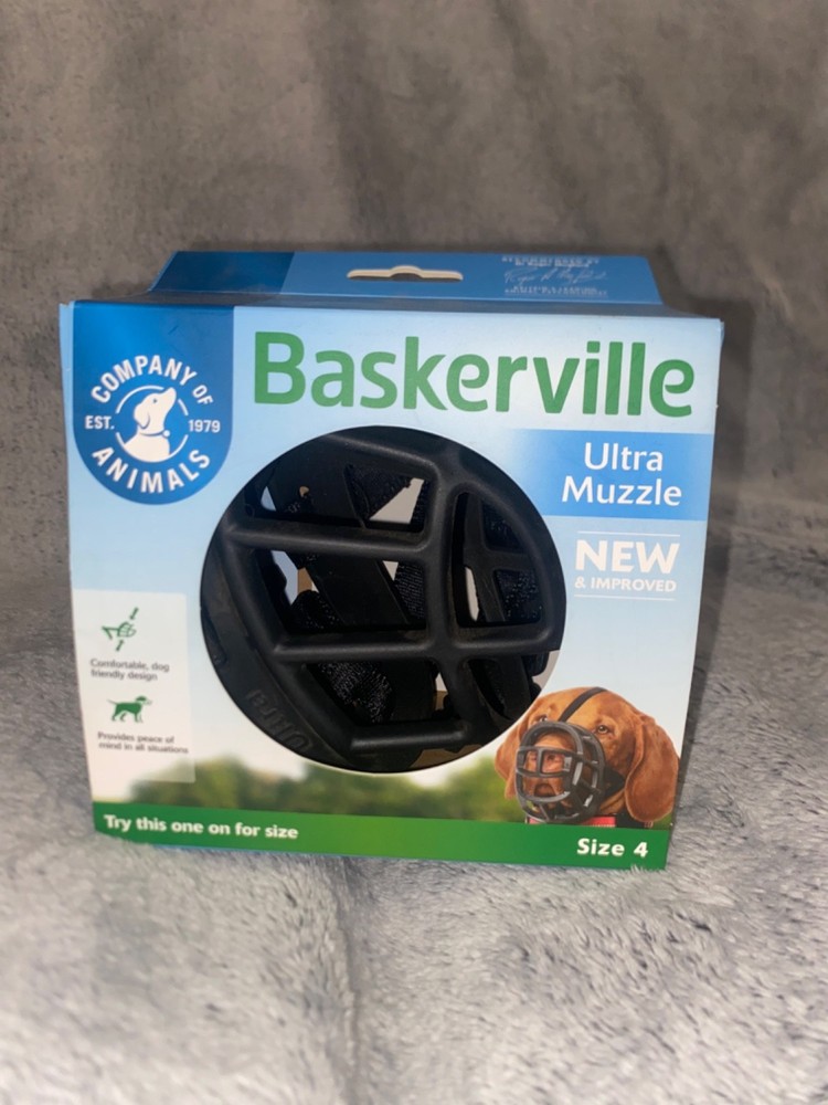 Baskerville Ultra Muzzle Size 4, 3.5" x 12.5" Husky Springer Spaniel