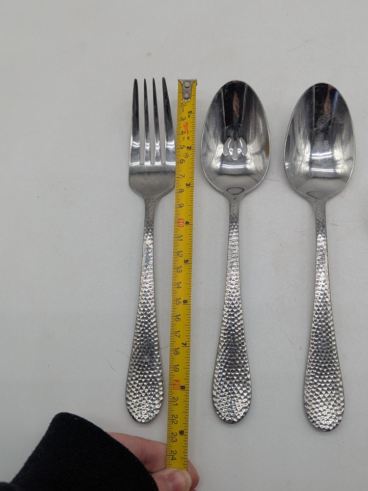 5 Piece Oneida Hammered Handle Design - SERVING UTENSILS -
