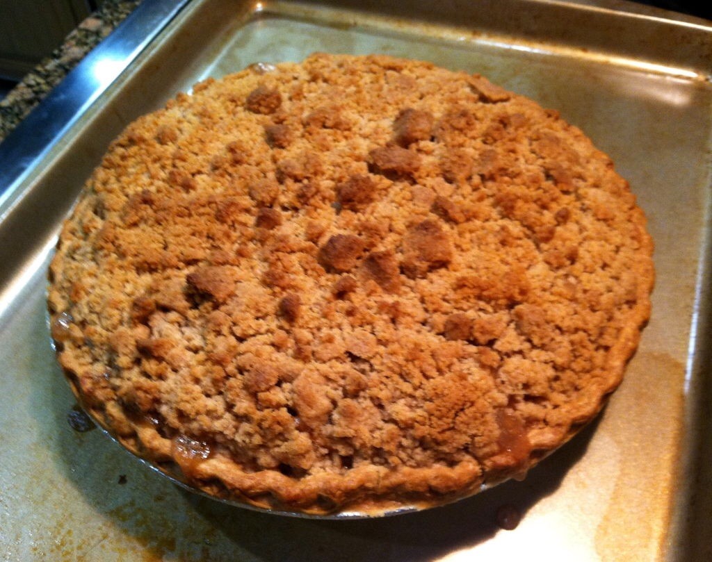Apple Crumb Pies..Delicious 9 inch Apple Pie.