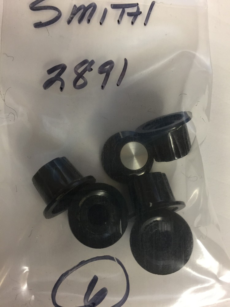 2891  HH SMITH SMALL KNOBS 6 PCS