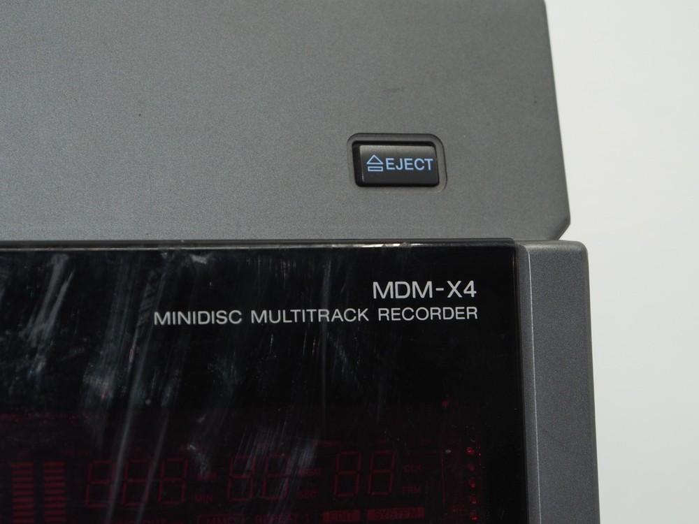 Sony - MDM - X4 MK2 POWERS UP, READ!