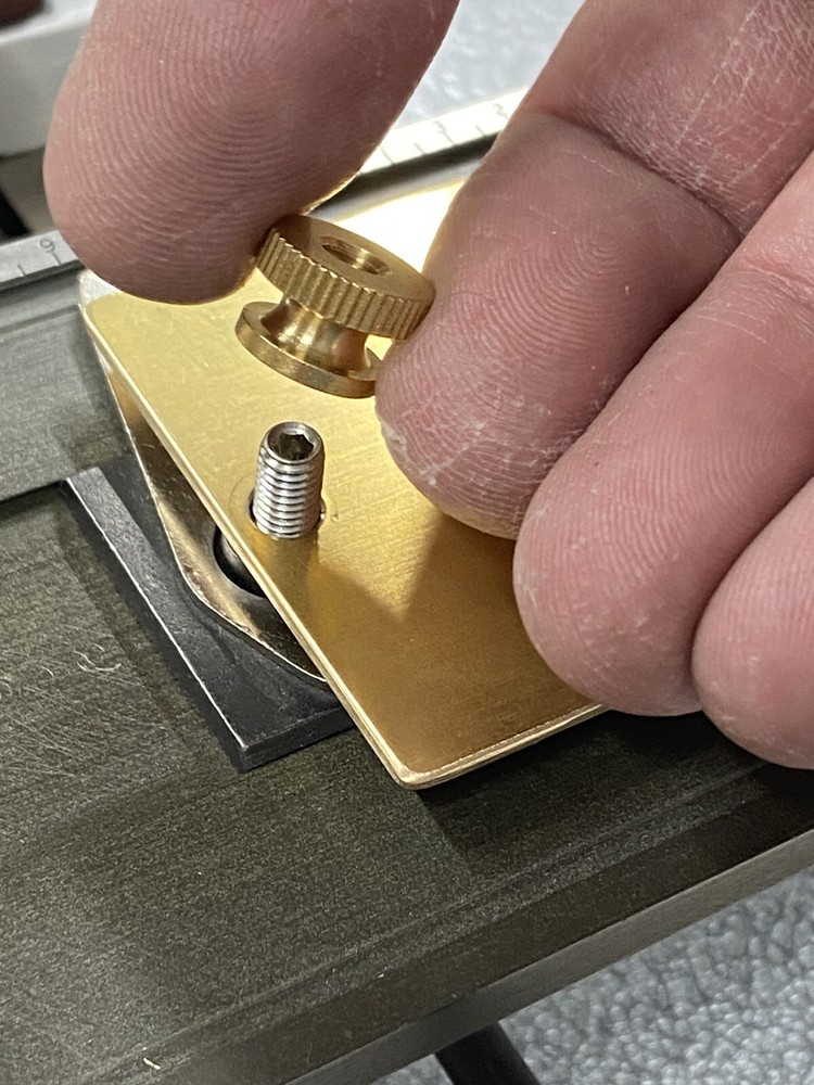 ANTIQUE SCROLL PATTERN SOLID BRASS ENGRAVING PLATE FOR NEW HERMES FONT