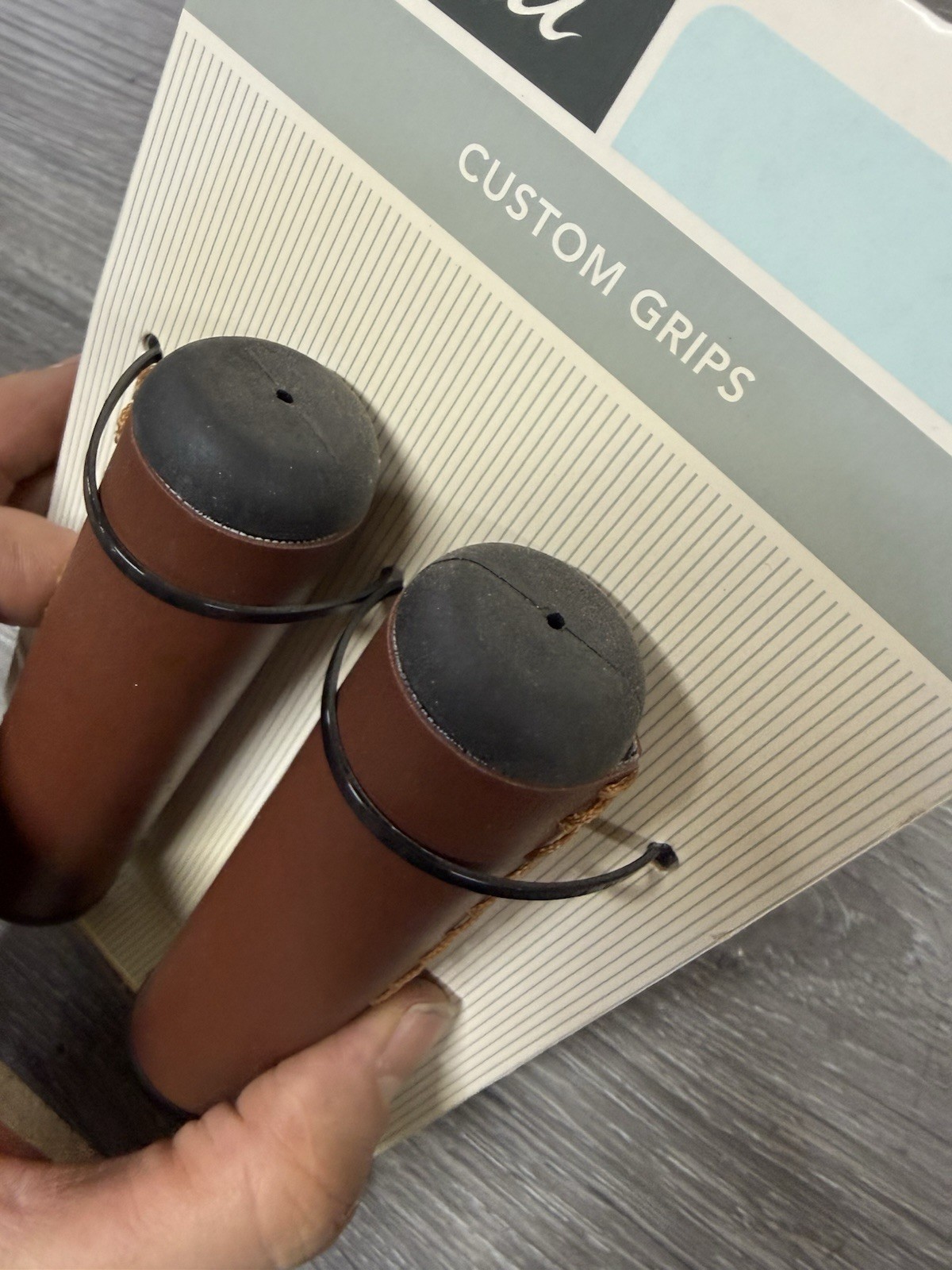 Electra Brown Bicycle Bike Grips Cruiser Tan Stitch