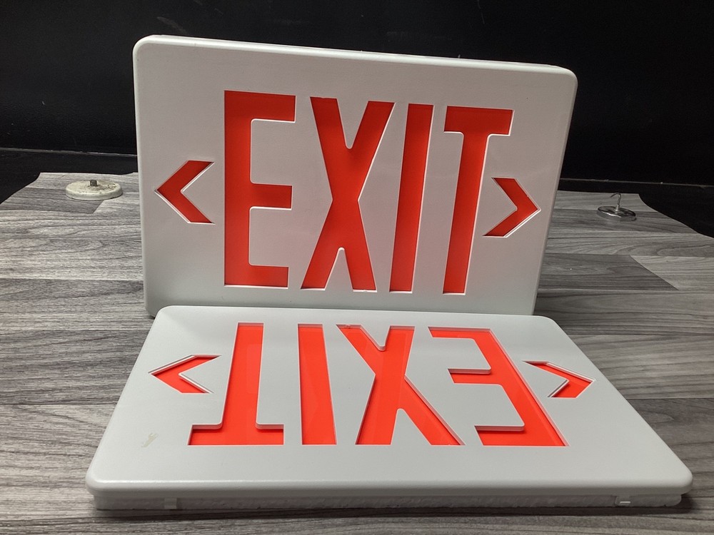 REFLECT-A-LIGHT   2-Sided LED EMERGENCY EXIT #100C140PR4*SI