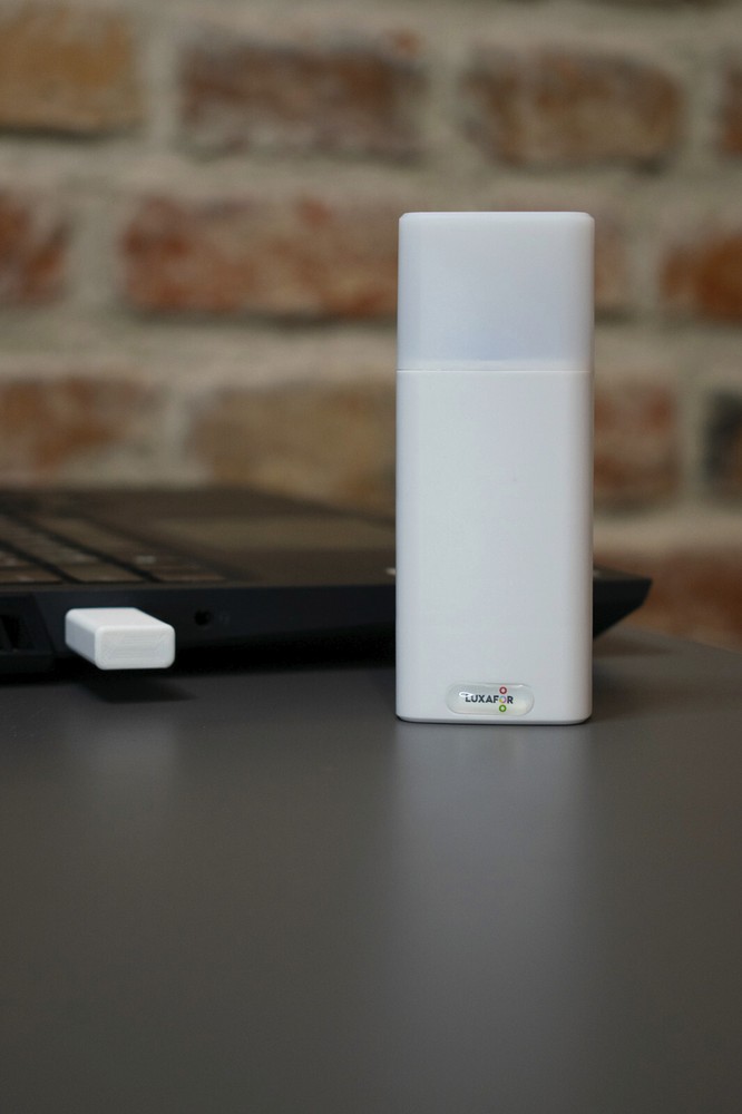 Luxafor Bluetooth PRO - Wireless LED Busy Light for the offise