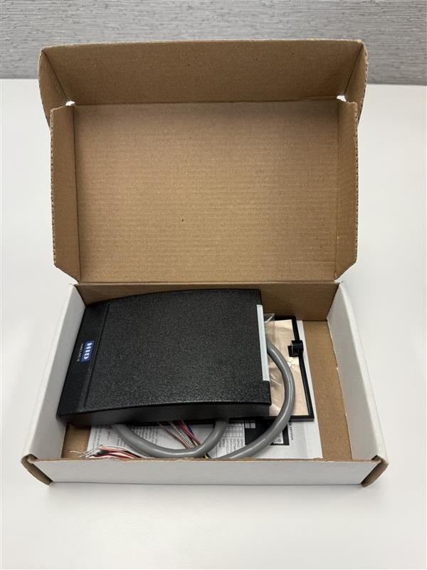 HID 920PMNNEKMA003 RP40 Wall Switch Reader Brand New