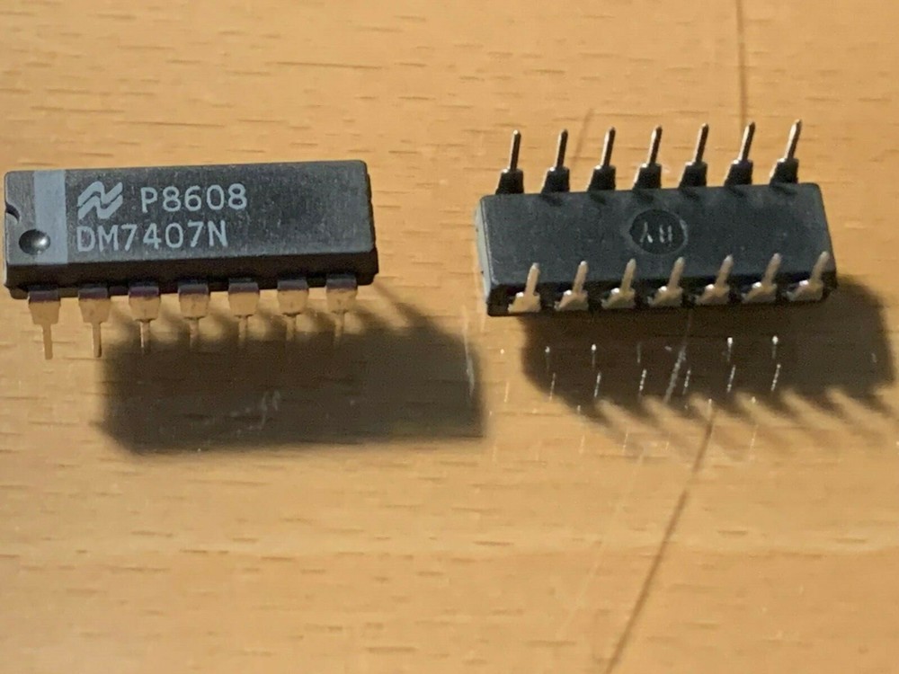 DM7407N - National IC - Hex Buffer w/ Hi Voltage Outputs, PDIP-14.