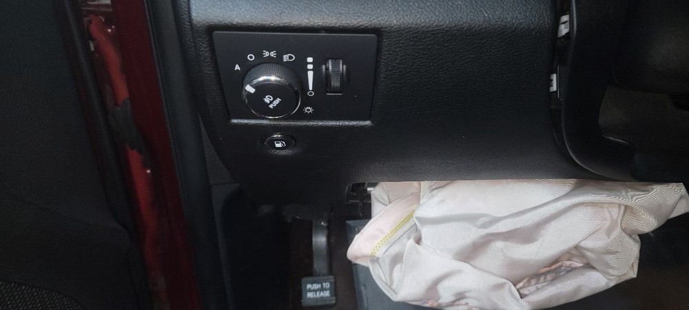 14-17 Jeep Grand Cherrokee Chassis ECM Temperature Module Dash Mounted