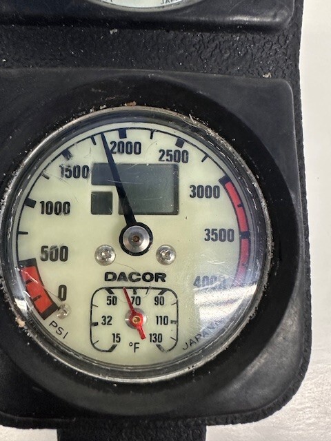 Dacor Pressure Gauge with Depth