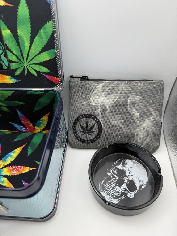 Sailing Explore The Workd Mary Jane Lunchbox Weed Carry Case