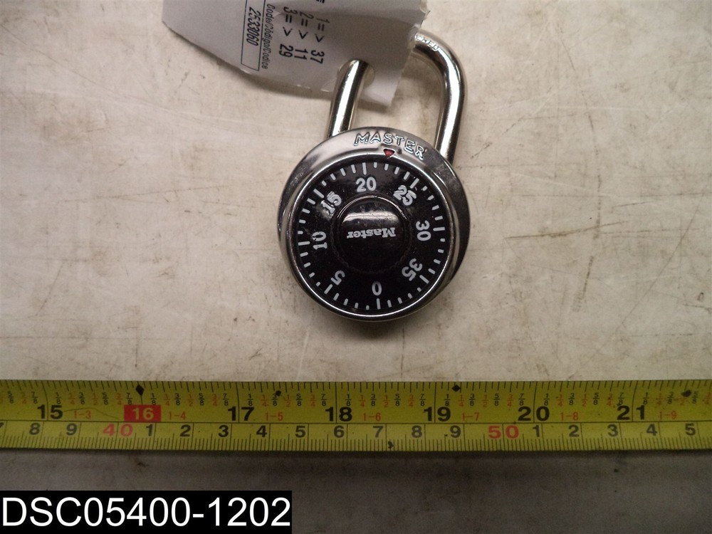 1525STK Masterlock Combination Padlock 071649227240