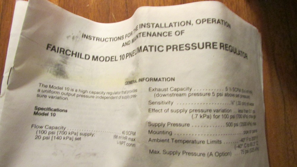FAIRCHILD MODEL 10 10204 PNEUMATIC PRECISION REGULATOR